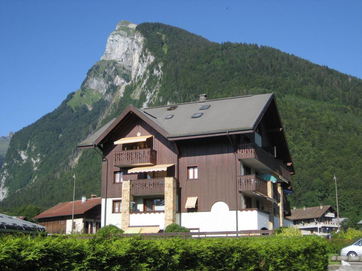 Samoens Apartment 2 Bedroom 50M2 Modern And Well Equipt Экстерьер фото